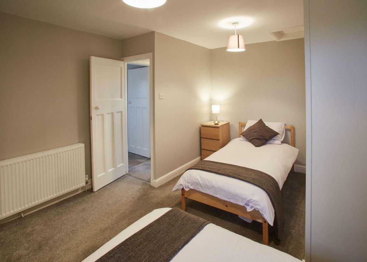 Host & Stay - Cosy Cottage Emley Zewnętrze zdjęcie
