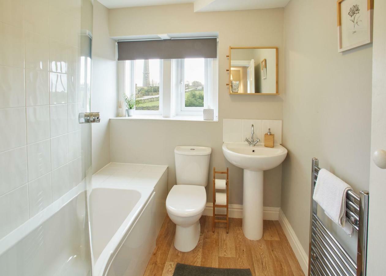 Host & Stay - Cosy Cottage Emley Zewnętrze zdjęcie